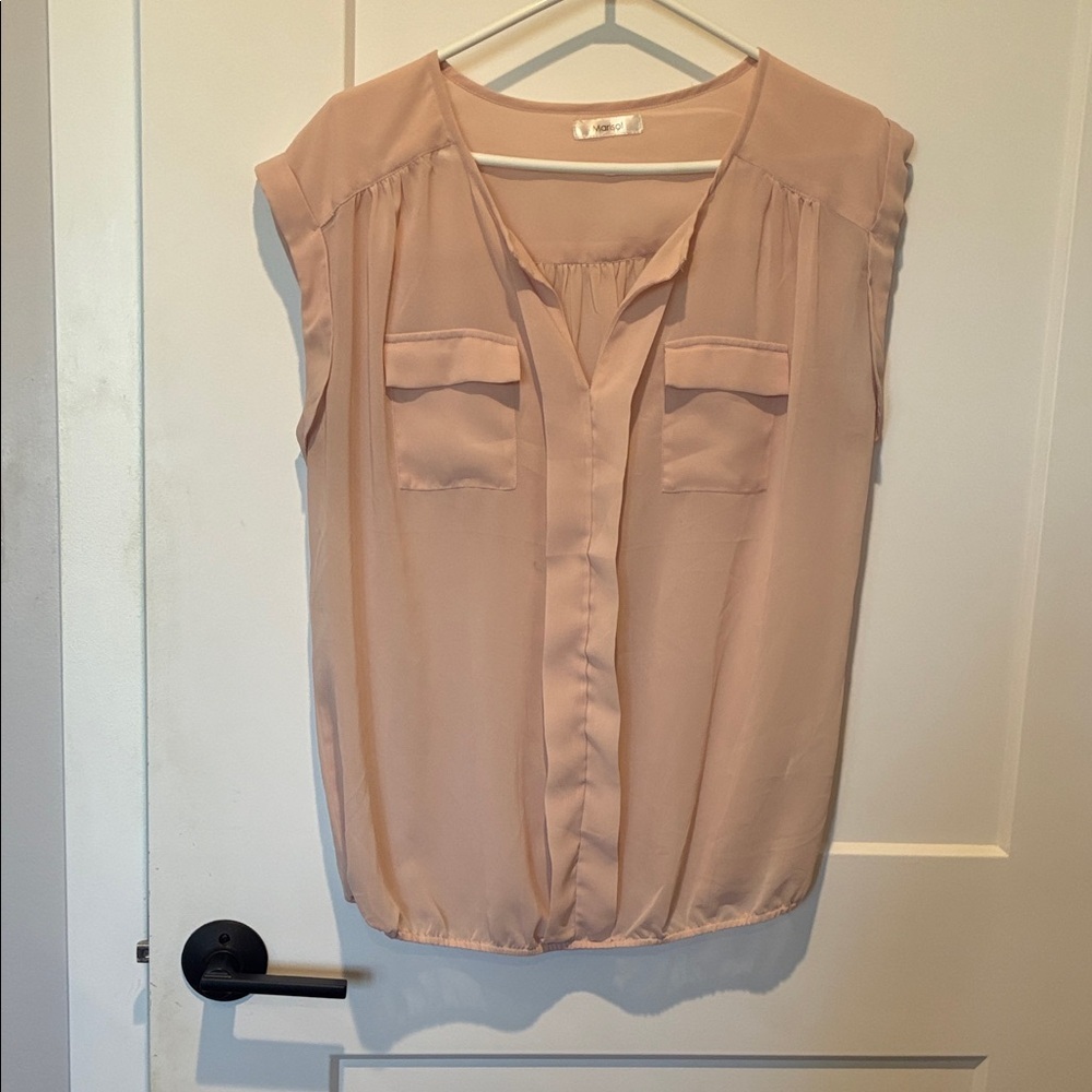 Feminine Sleeveless Blouse in Blush.   B3